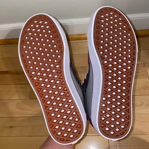 Vans - Picture 5 of 5